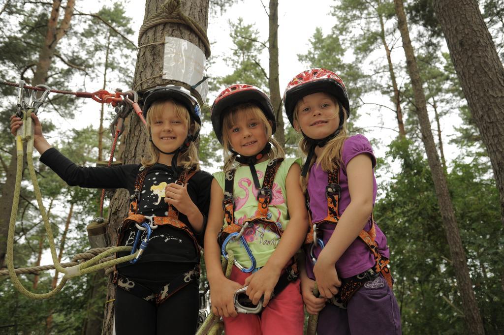 Camping-Und Ferienpark Havelberge Gross Quassow エクステリア 写真