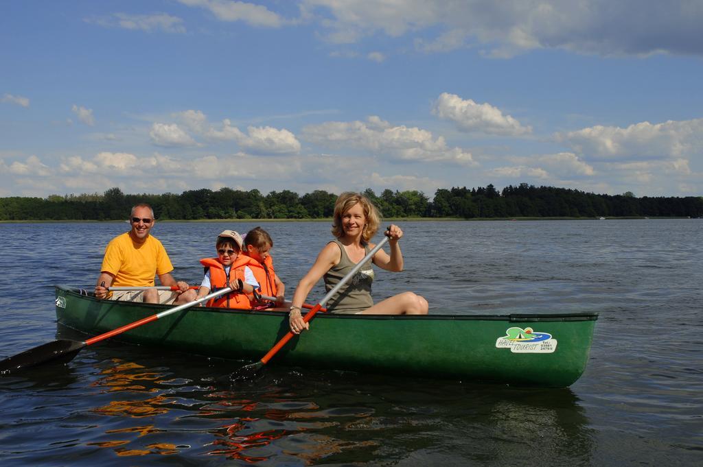 Camping-Und Ferienpark Havelberge Gross Quassow エクステリア 写真