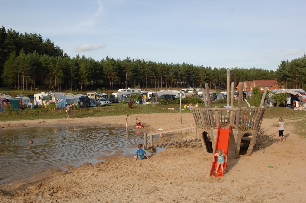 Camping-Und Ferienpark Havelberge Gross Quassow 部屋 写真